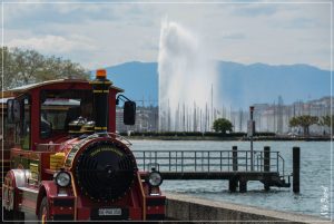 Le Jet d'Eau de Genève, c'est 7 tonnes d'eau propulsées à 140 m de hauteur !