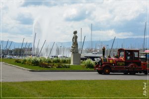 The Breeze, statue sculpted in 1940 by the artist Henri Koenig.